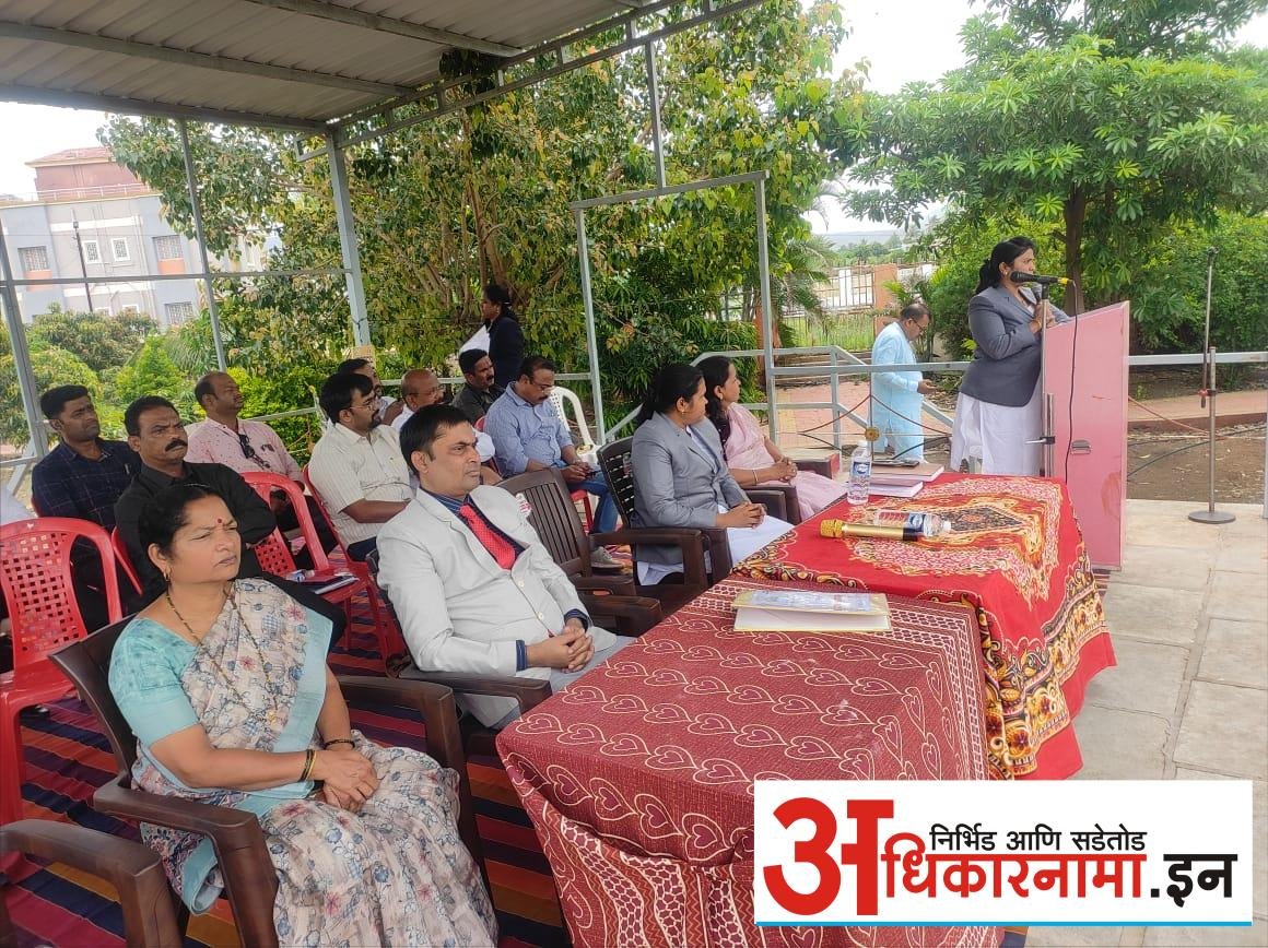 पहिल्याच पावसात आकोली-मन्याळी पांदण रस्त्यावरील पुलाचे तीन तेरा !
