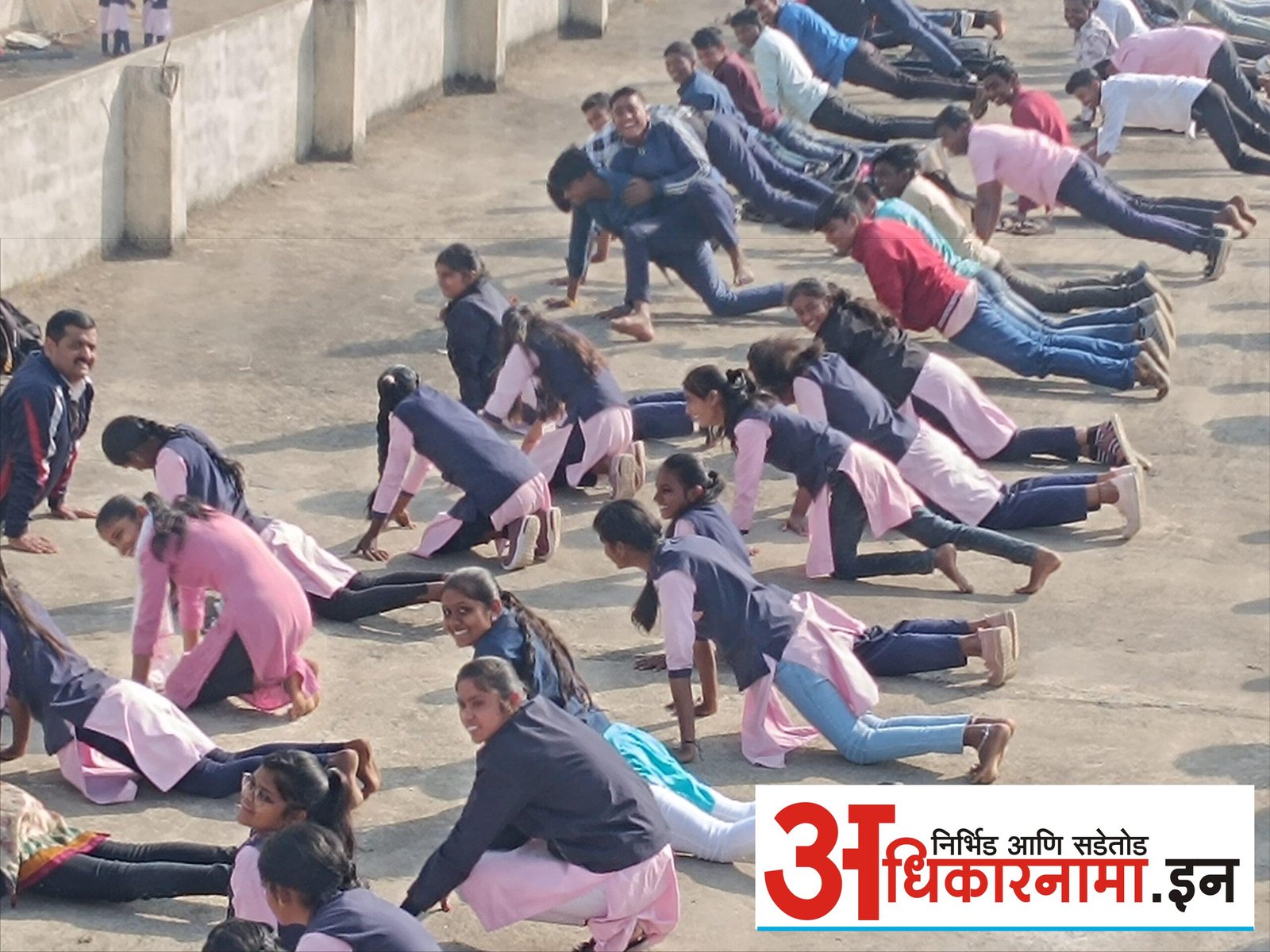 शिक्षक व शिक्षकेतर कर्मचाऱ्यांच्या समस्या सोडविण्यास सतत लढा देणार