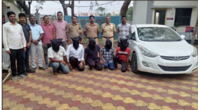 नवरा मुलगा पसंत नसल्याने त्याला मारण्यासाठी चक्क मुलीने दिली तब्बल दीड लाख रुपयांची सुपारी ; पाच आरोपींना अटक