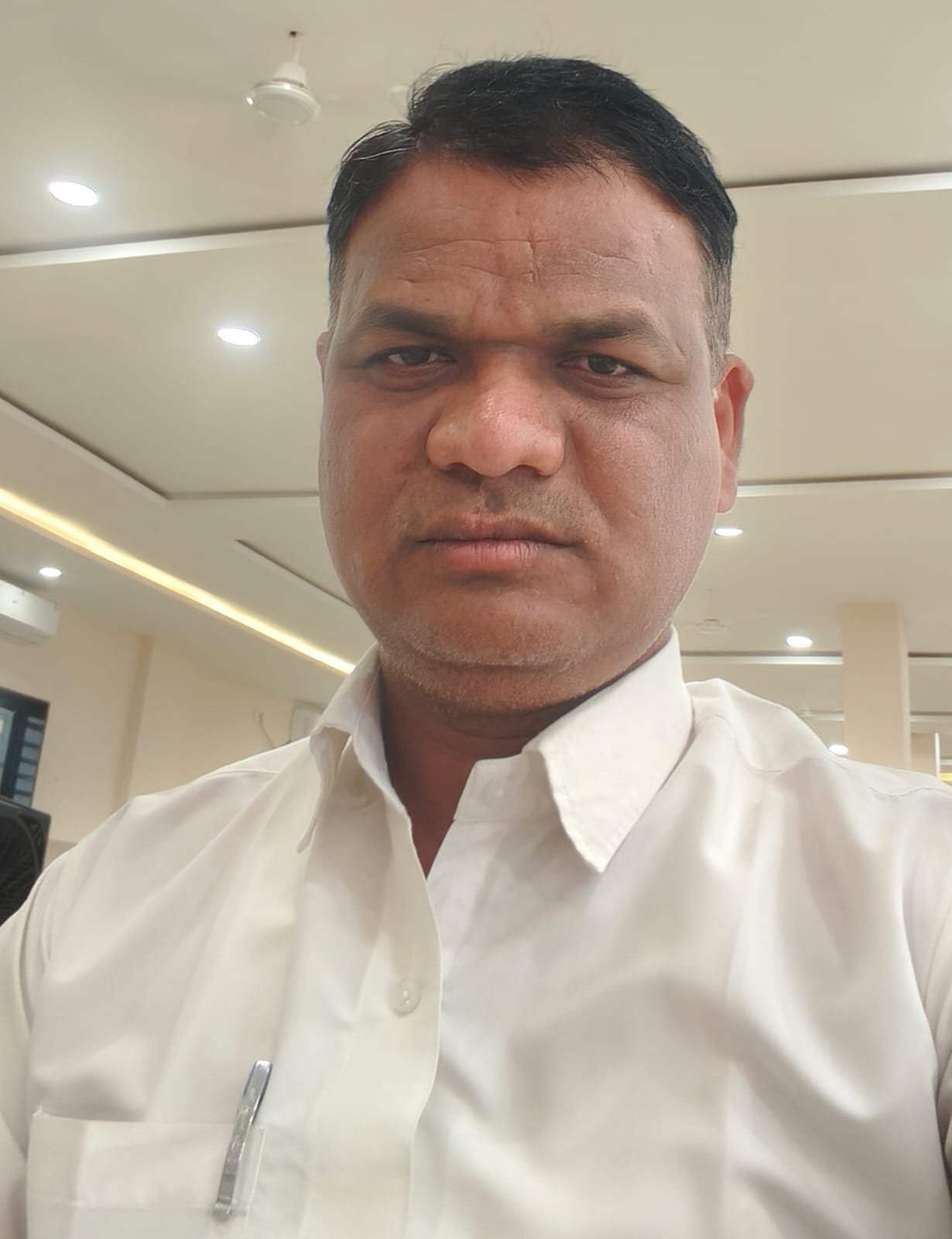 रोजगार हमी योजना अंतर्गत काम द्या अन्यथा 6000 रुपये द्या