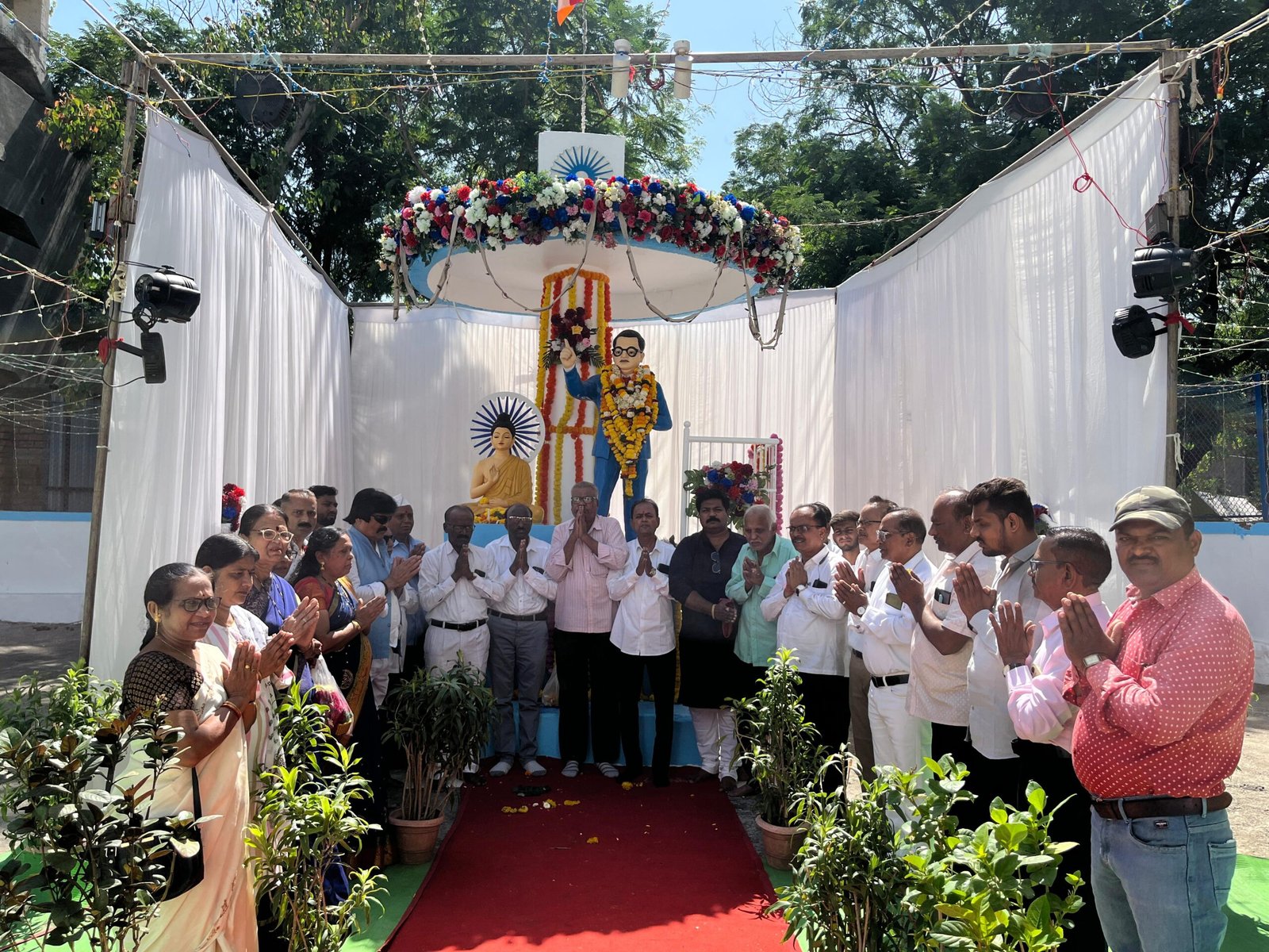 चर्मकार विकास संघातर्फे महामानव  डॉ.बाबासाहेब आंबेडकर यांना  विनम्र अभिवादन