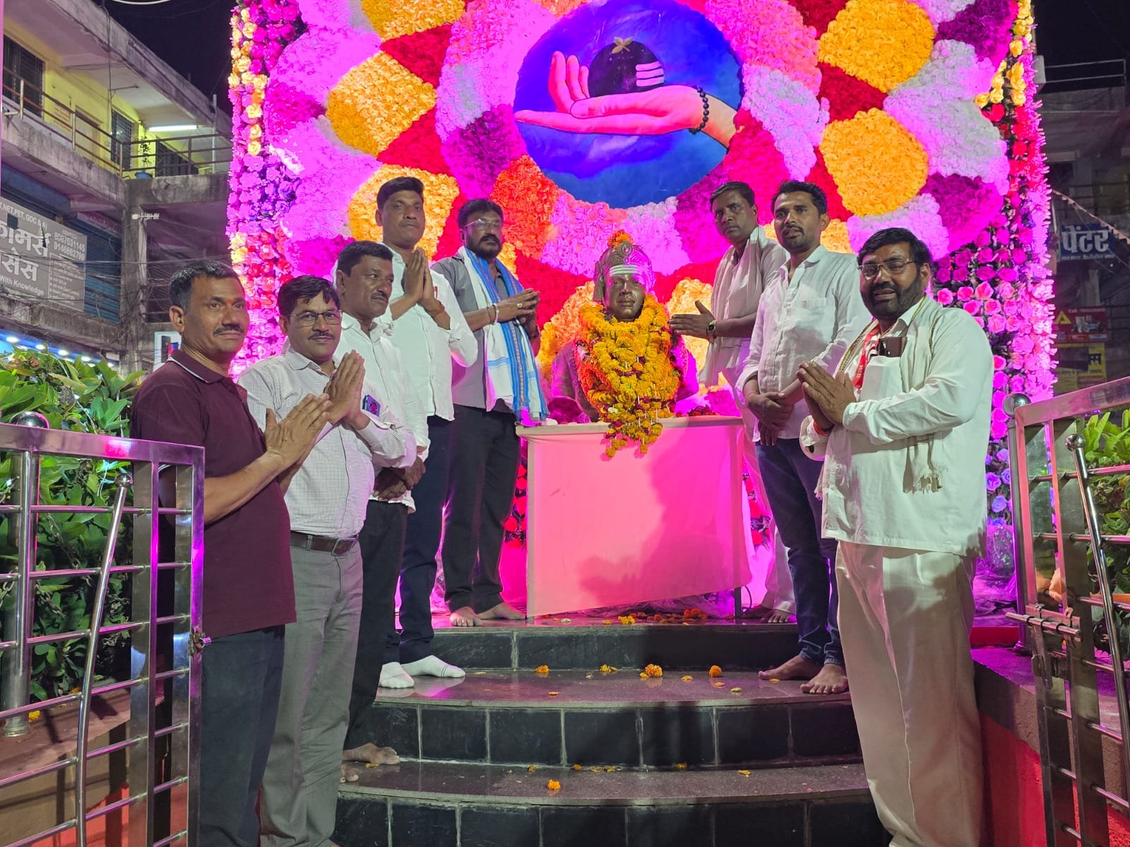 महात्मा बसवेश्वर जयंतीनिमित्त संभाजी ब्रिगेड कडून अभिवादन